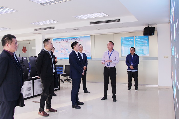 F:\yf\旷远人官网oa推文及图片4\3月40319浦发银行\3.19浦发旷远\003.jpg F:\yf\旷远人官网oa推文及图片4\3月40319浦发银行\3.19浦发旷远\003.jpg